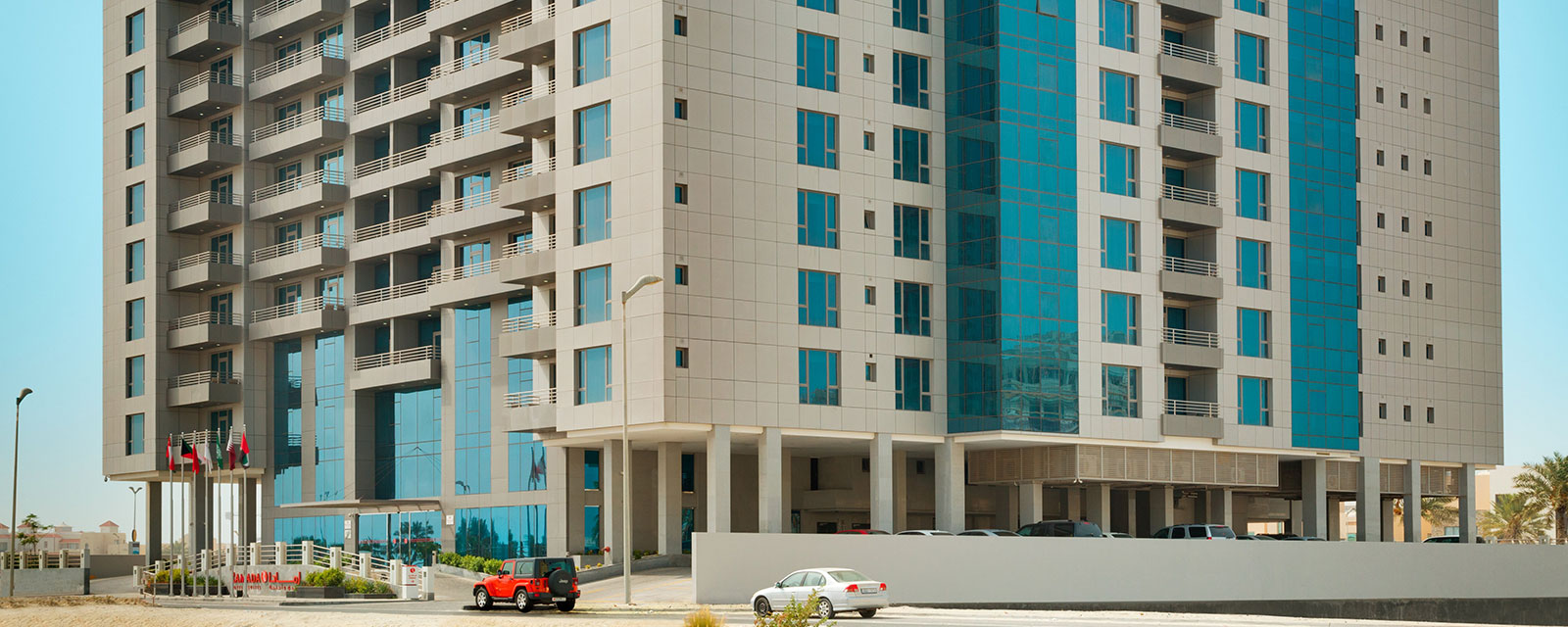 ramada-hotel-suites-amwaj-island-home1-top