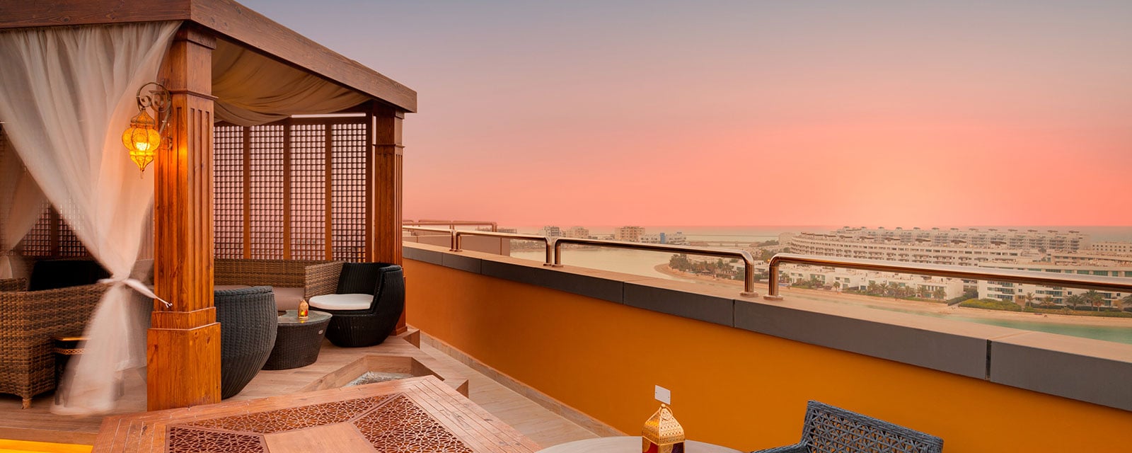 Ramada Hotel & Suites by Wyndham Amwaj Islands Manama